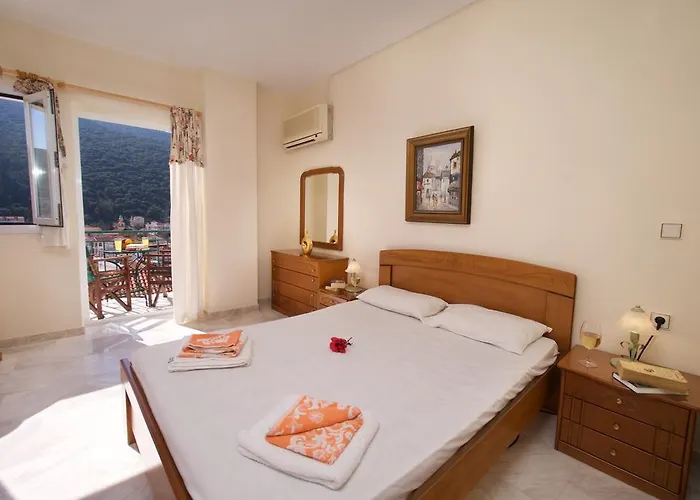 Boulevard Aetos アパート Agia Efimia